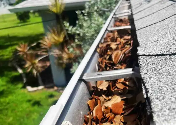 Neenah gutter cleaning home page